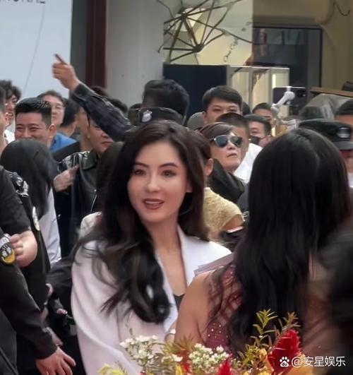新澳门彩历史开奖记录走势图和张柏芝近照撞脸向太与张柏芝像